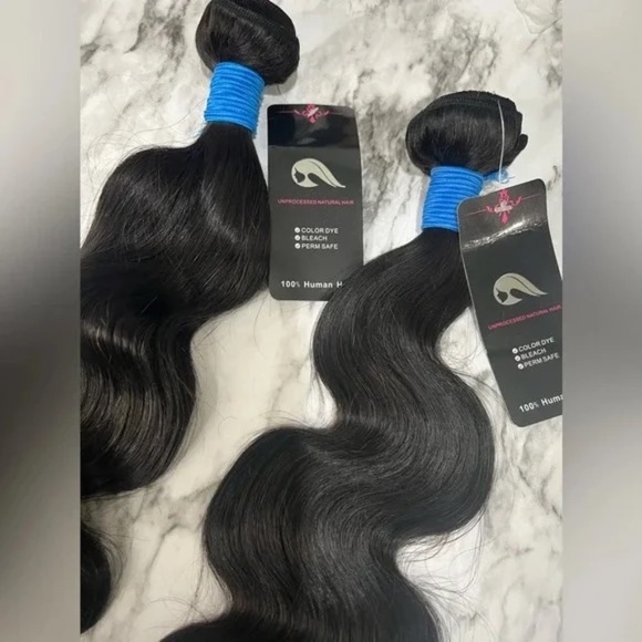 22” & 22” Brazilian Body Wave Natural Black Unprocessed 100% Human hair - Picture 2 of 6